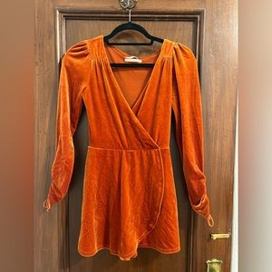 Velvet romper with ruched sleeves